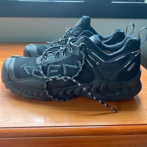 womens keen shoes size 11 nxis wp hiking shoes